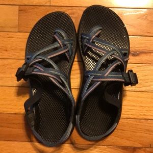 women’s double strapped chacos